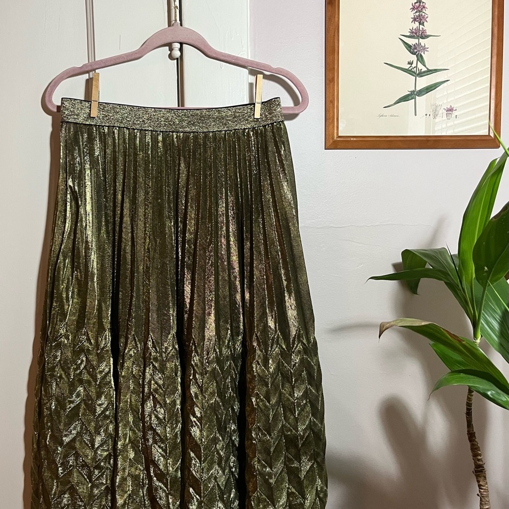 WD.NY: Gold Pleated Midi Skirt